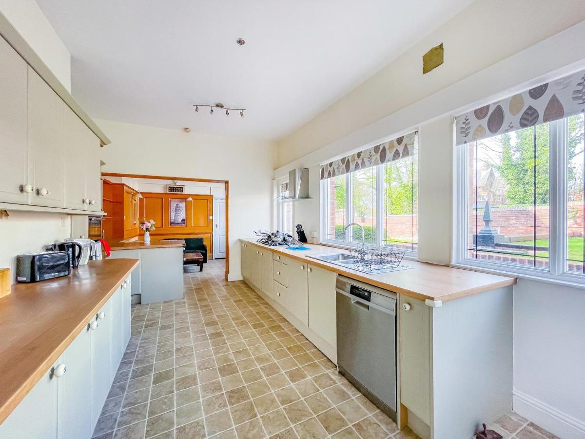 *Rg9Bc* For Your Most Relaxed & Cosy Stay + Free Parking + Free Fast Wifi * Leeds  Exterior foto