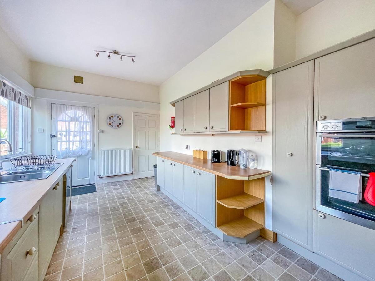 *Rg9Bc* For Your Most Relaxed & Cosy Stay + Free Parking + Free Fast Wifi * Leeds  Exterior foto