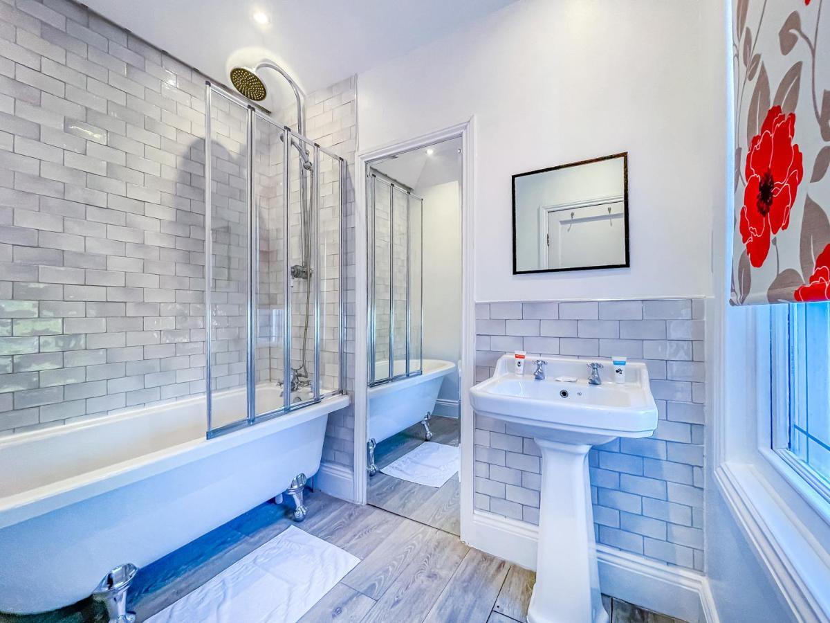 *Rg9Bc* For Your Most Relaxed & Cosy Stay + Free Parking + Free Fast Wifi * Leeds  Exterior foto
